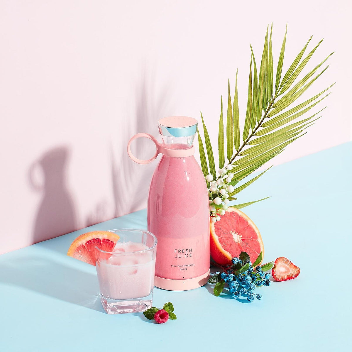 Portable USB Blender Bottle — Fresh Smoothies Anywhere, Charges via USB