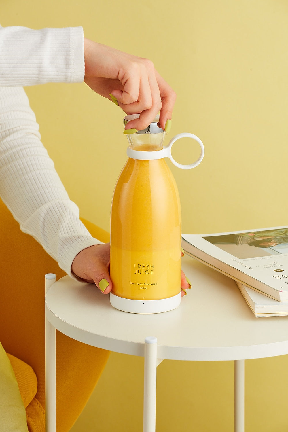Portable USB Blender Bottle — Fresh Smoothies Anywhere, Charges via USB